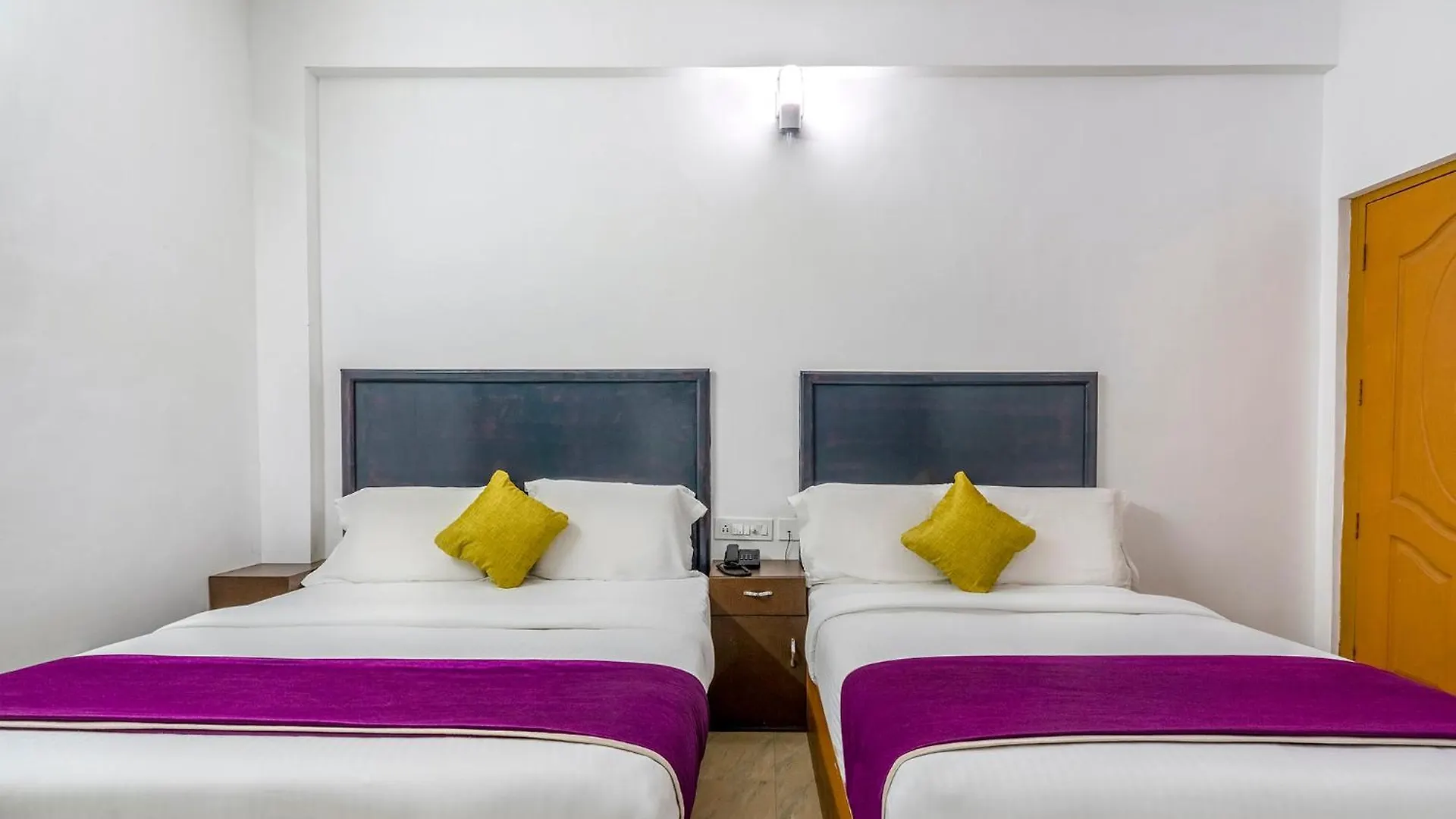 호텔 Fabhotel Abrigo Residency Anaviratty