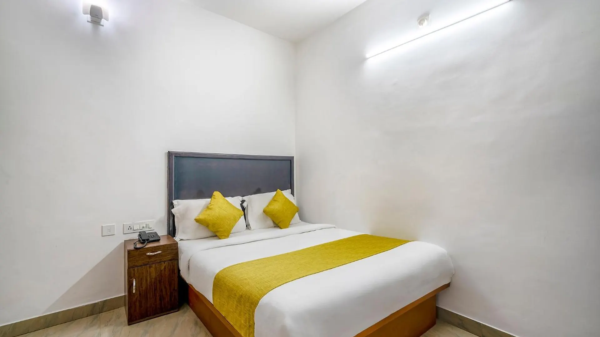Fabhotel Abrigo Residency Anaviratty