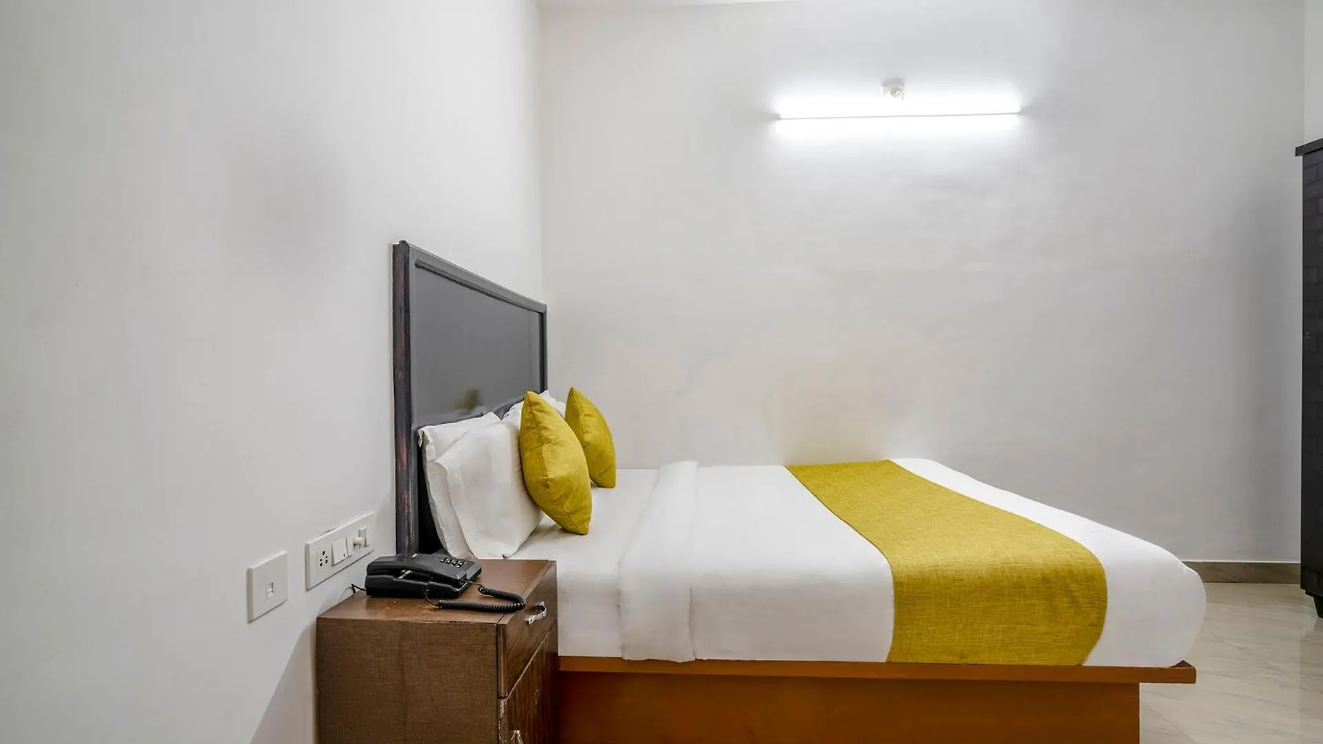 Fabhotel Abrigo Residency Anaviratty 인도