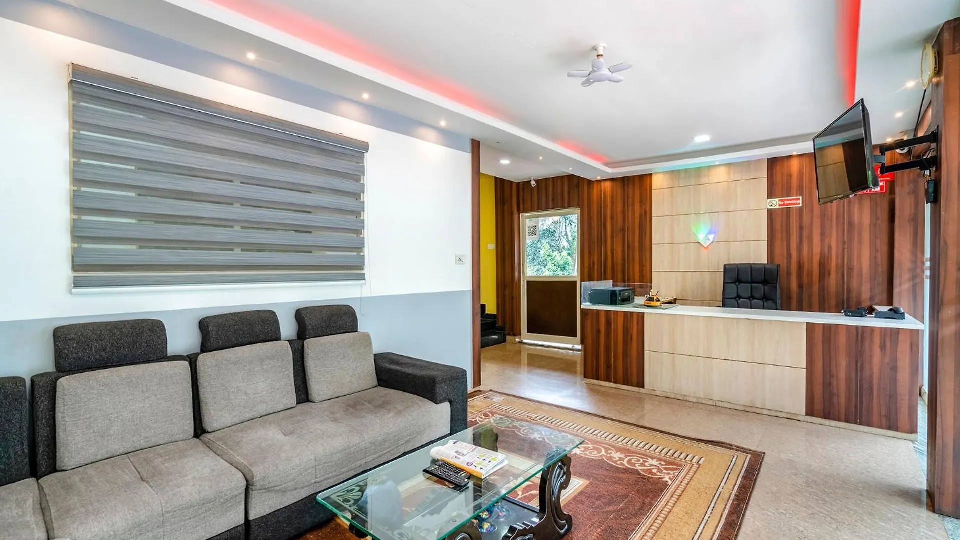 호텔 Fabhotel Abrigo Residency Anaviratty