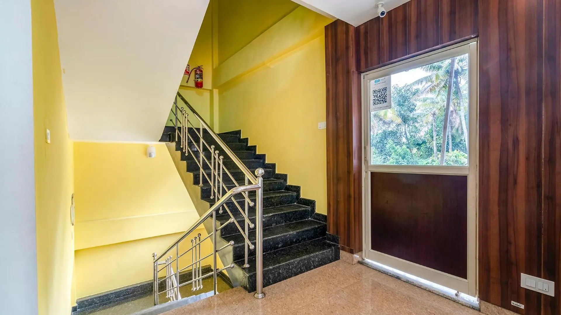 Fabhotel Abrigo Residency Anaviratty Hotel